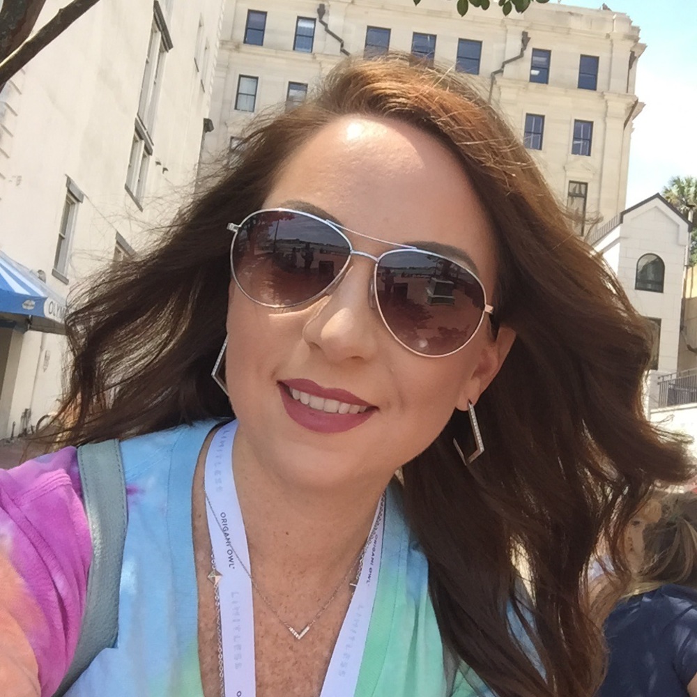 Meet your Posher, Jessica